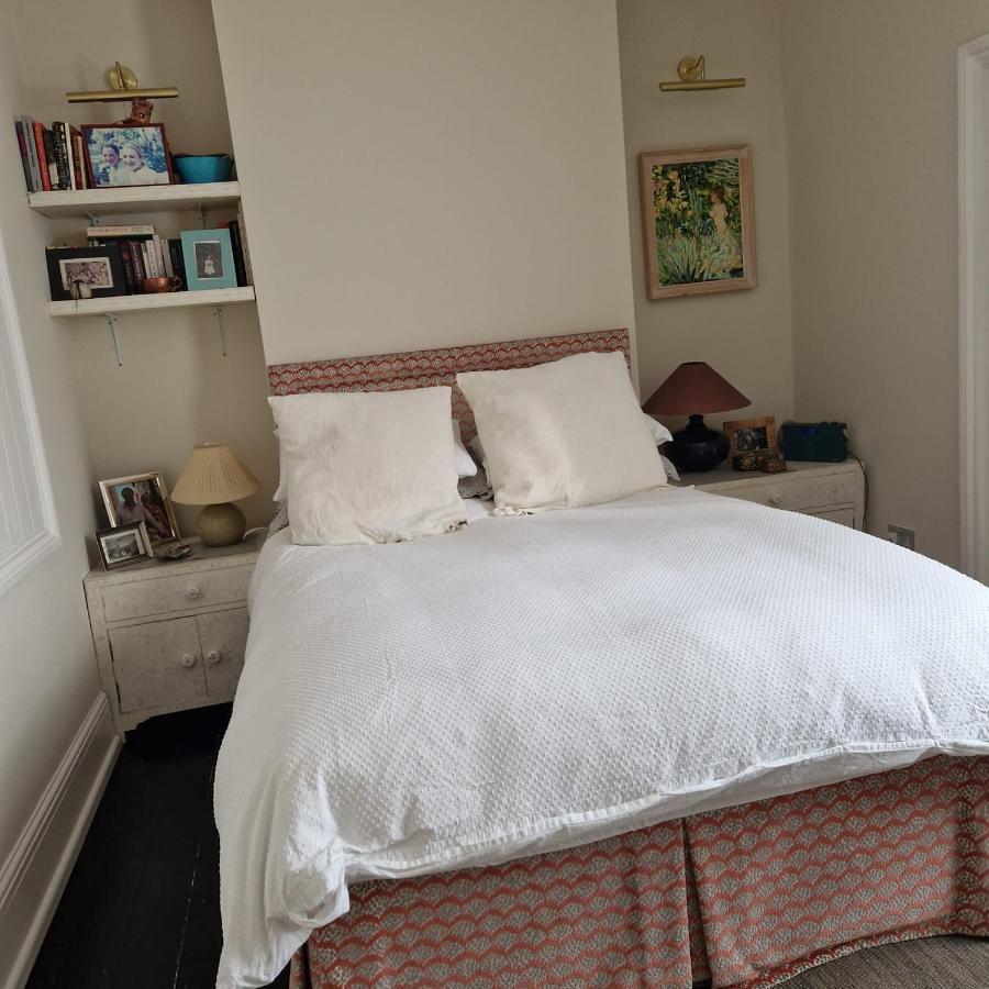 Апартаменты Colourful 2 Bed 2 Bath Tooting House Лондон Экстерьер фото