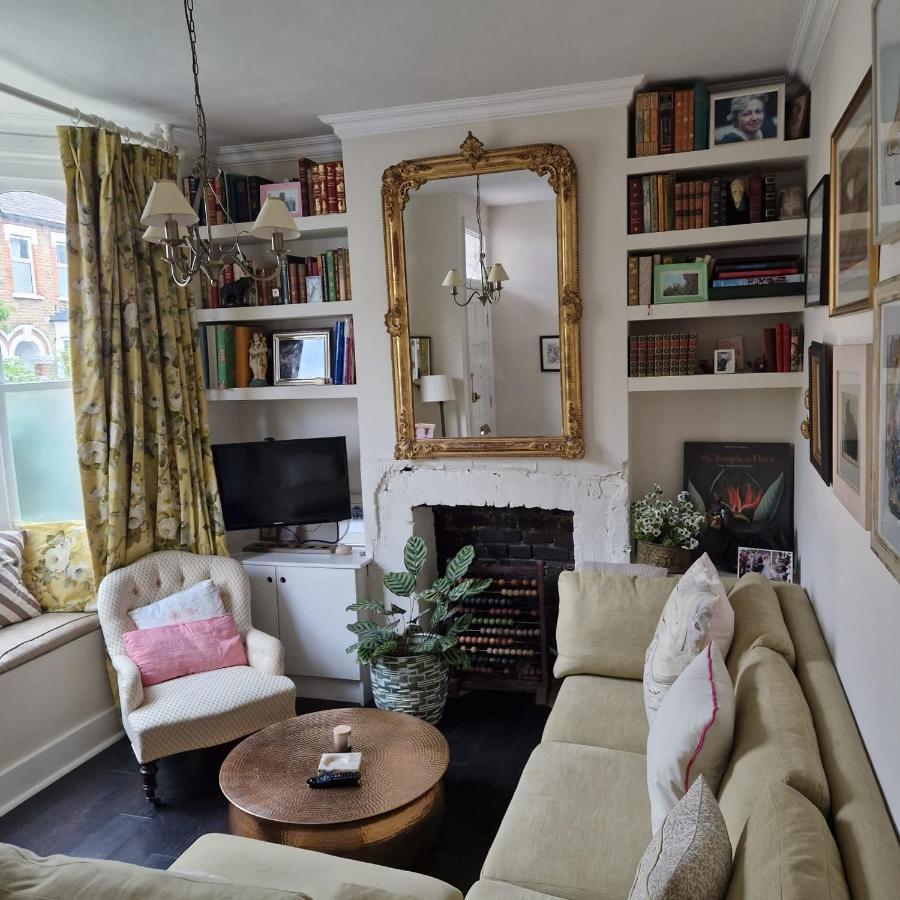 Апартаменты Colourful 2 Bed 2 Bath Tooting House Лондон Экстерьер фото